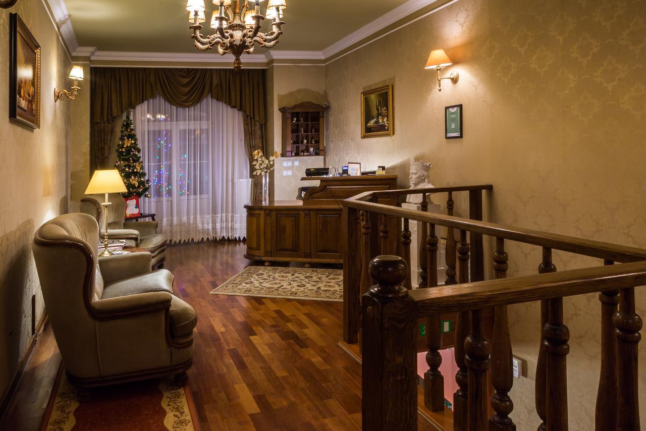 Hotel Staromiejski Краснистав Екстериор снимка